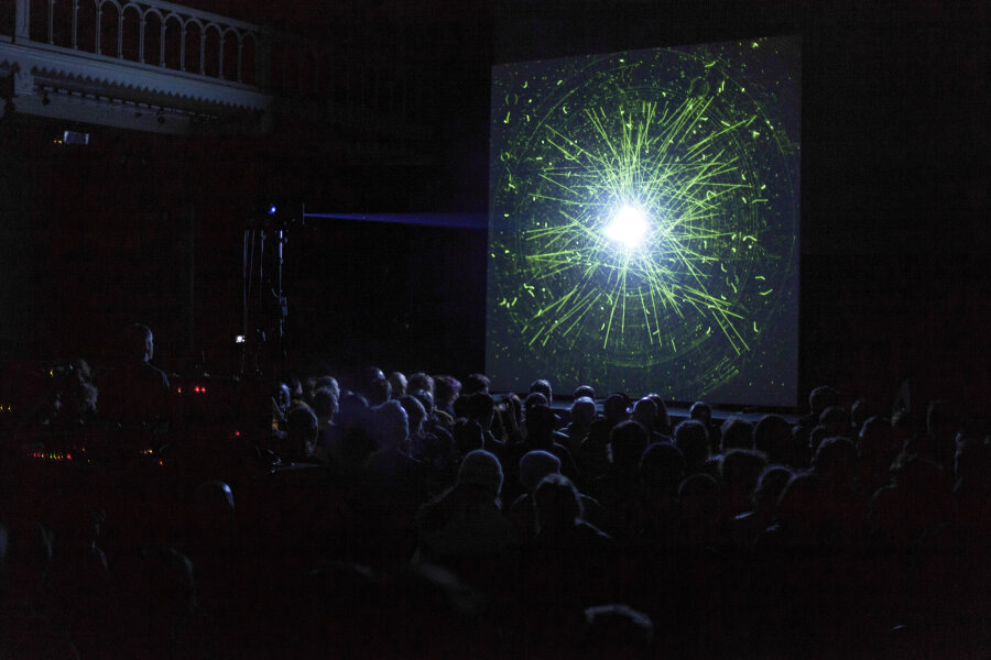 Radiant Live, HC Gilje, Paradiso Amsterdam. Naručio Sonic Acts u sklopu mreže Re-Imagine Europe. Foto George Knegtel